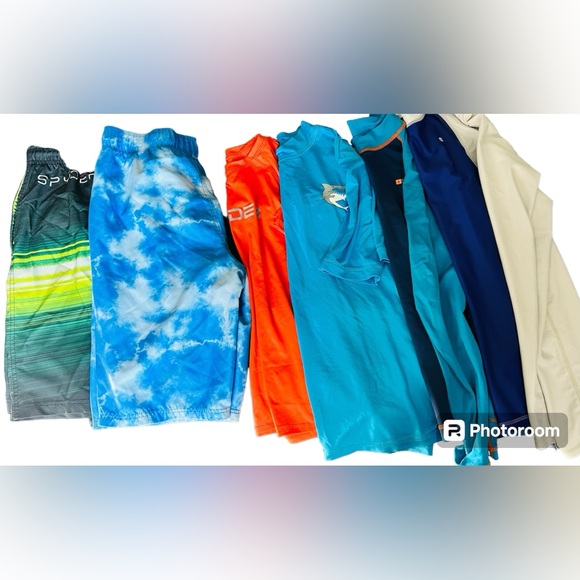 Size 14/16 boys swimwear - Picture 1 of 1